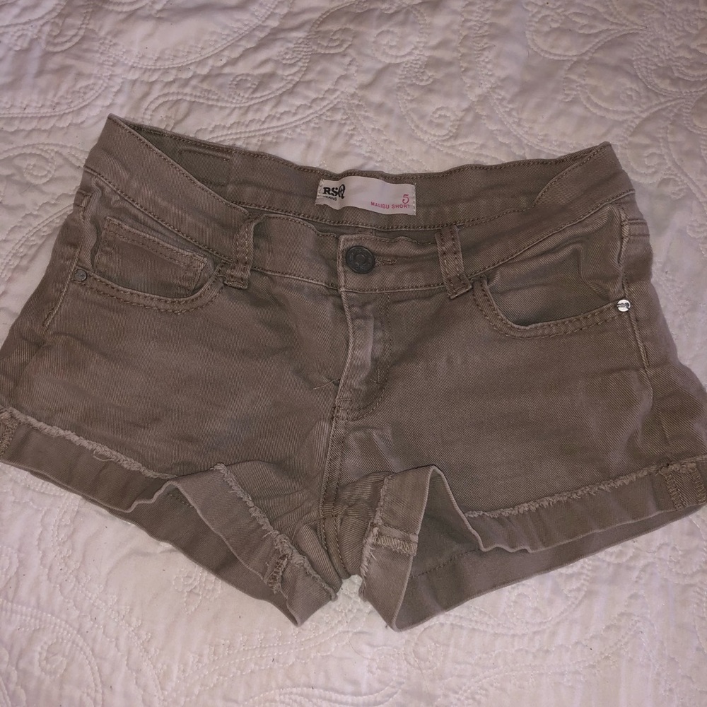 3 for 25🦋 Malibu shorts